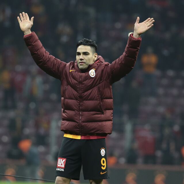 Falcao'ya baş döndürücü teklif!