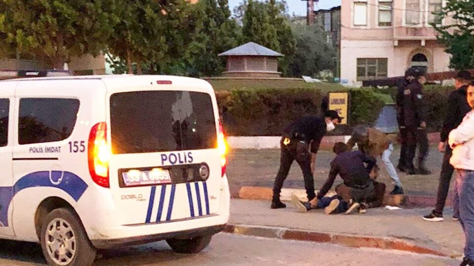 Tartıştığı arkadaşını bıçakladı