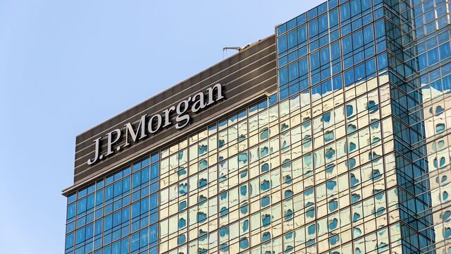 JP Morgan'ın kârı sert düştü