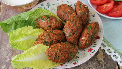 Bulgur köftesi nasıl yapılır?