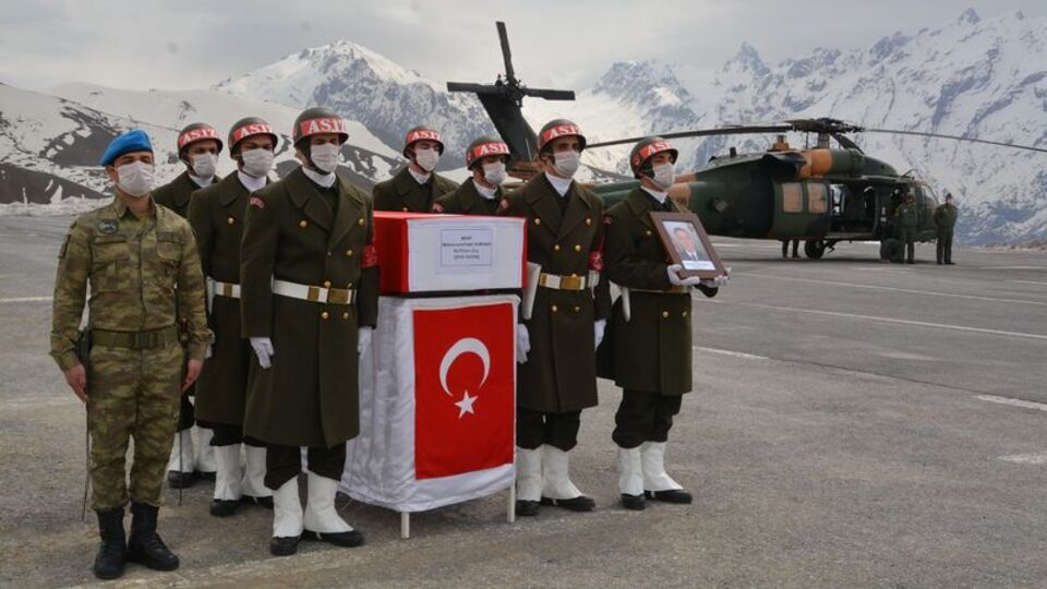 Hakurk şehidi memleketine uğurlandı
