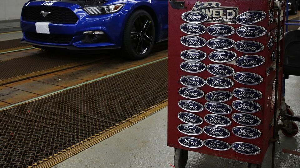 'Sosyal mesafe' bilekliği geliştirdi