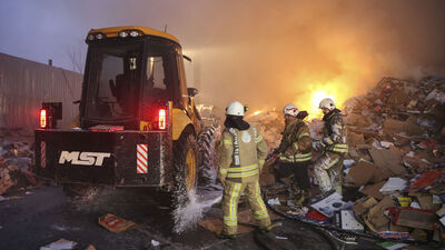 Geri dönüşüm merkezinde korkutan yangın
