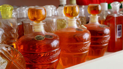 50 yıl biriktirdi... 500'ünü dağıttı! Bugüne yaradı