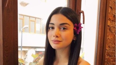 Özge Yağız kimdir?