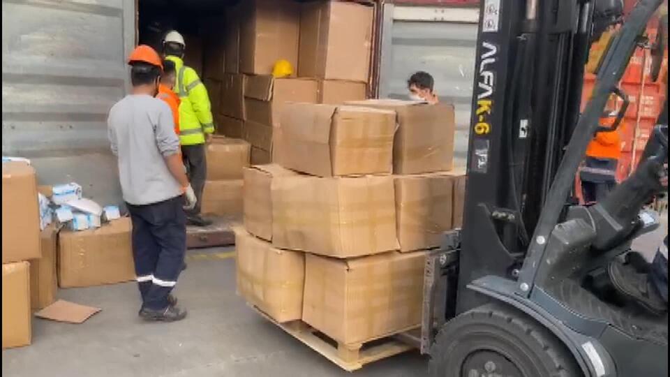 Gümrük kapısında maske operasyonu!