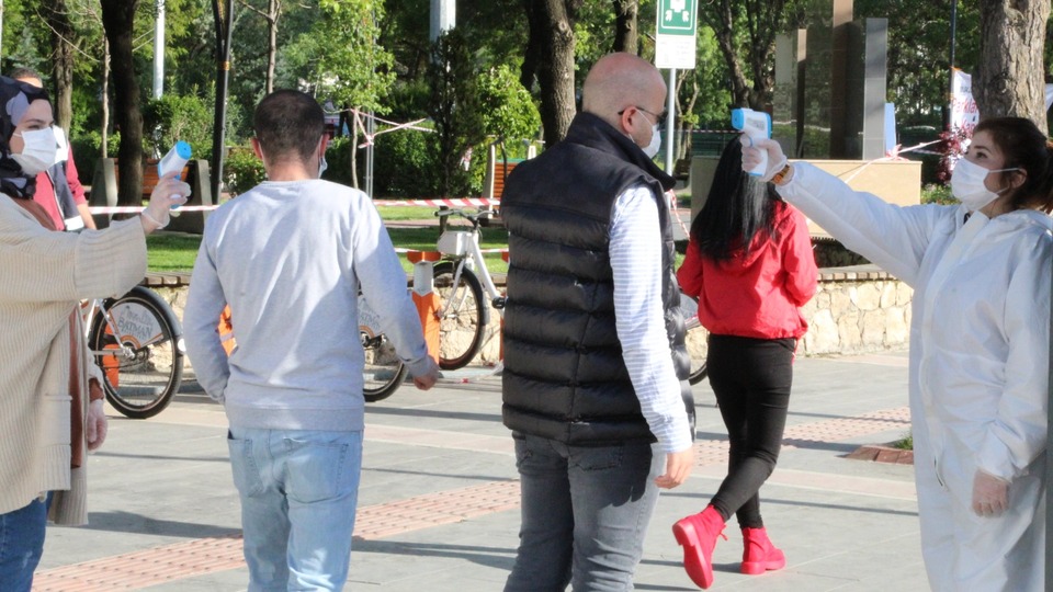 Kurallara uymayınca para cezası aldılar