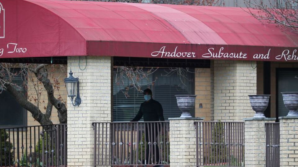 ABD'deki bakım evlerinde 7 bin kişi hayatını kaybetti!