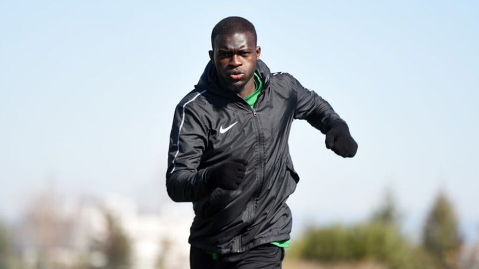 Sackey'nin bonservisini alınacak