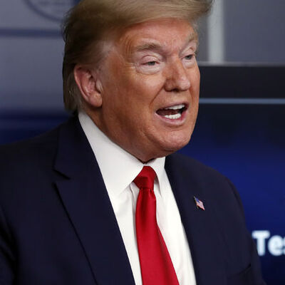 Trump Kovid-19 can kaybı tahminini düşürdü