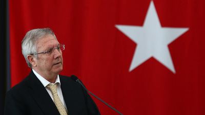 Aziz Yıldırım'dan 2 istifa birden!