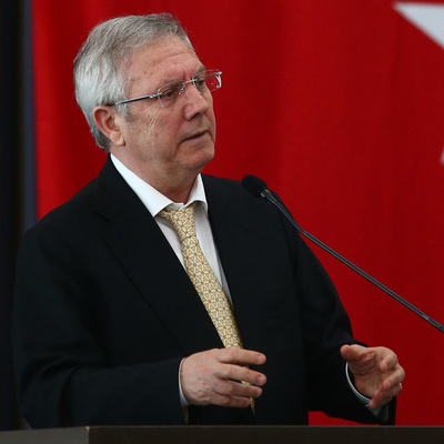 Aziz Yıldırım'dan 2 istifa birden!