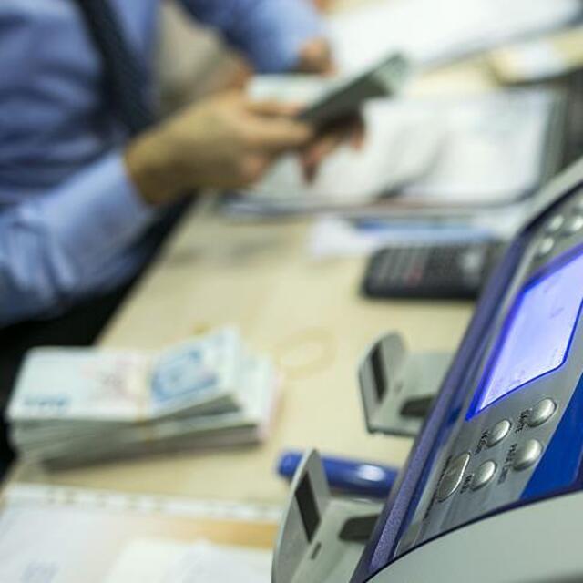 Hazine alacakları 18 milyar lira