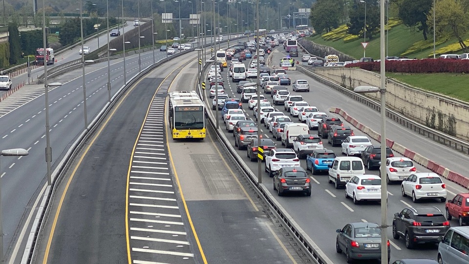 Kısıtlama kalktı trafik yüzde 50 arttı