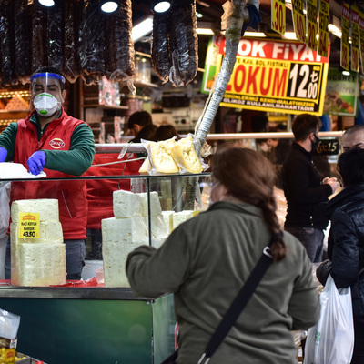 Eminönü'nde Ramazan hareketliliği