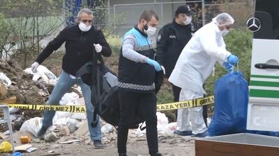 Hurda toplarken çuval içinde buldular!