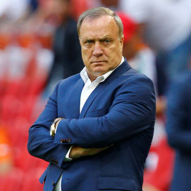 Advocaat'ın sözleşmesi uzatıldı