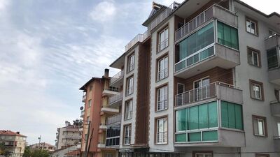 Manisa'da bir apartman karantinaya alındı