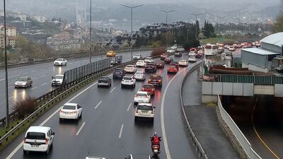 İstanbul'da trafik yoğunluğu yükseldi