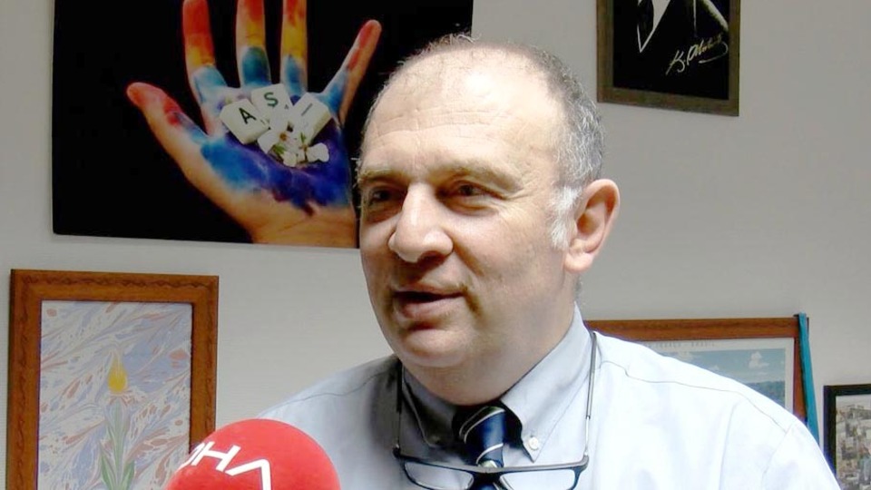 Bilim Kurulu Üyesi aşı için tarih verdi!