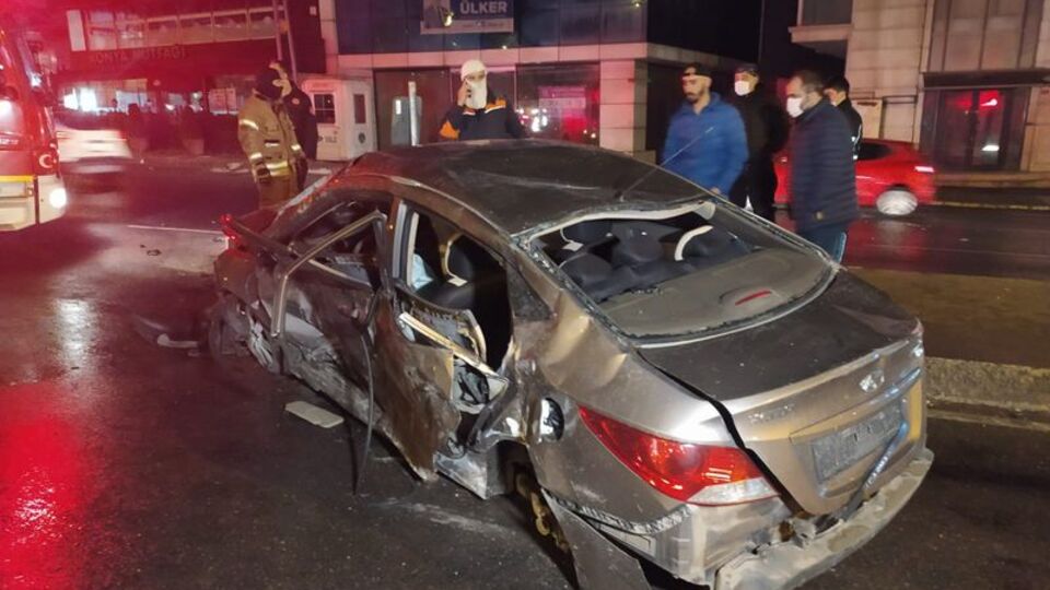 Ümraniye'de trafik kazası: 1 polis yaşamını yitirdi
