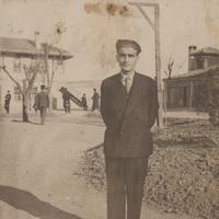 Beyatlı'nın yanı başına defnedildi