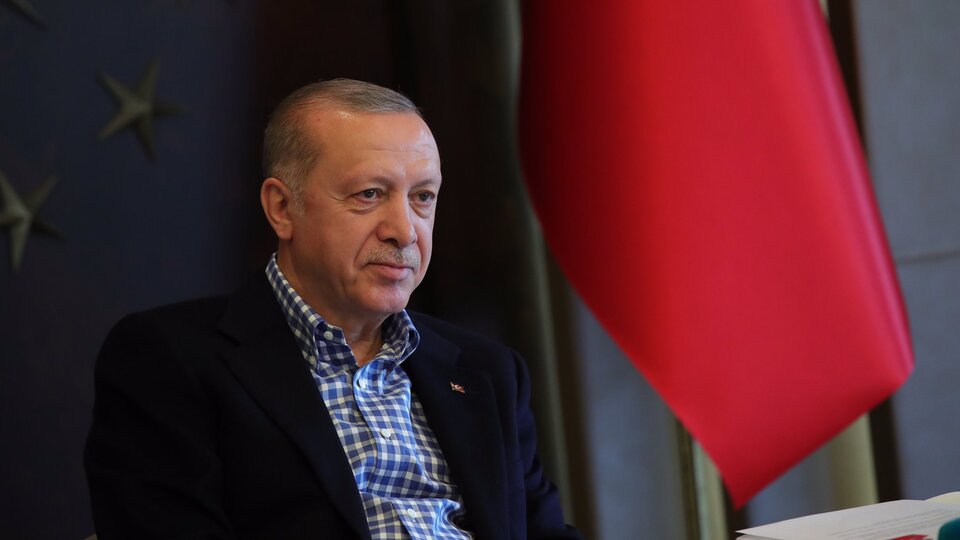 Cumhurbaşkanı Erdoğan milli futbolcularla görüştü