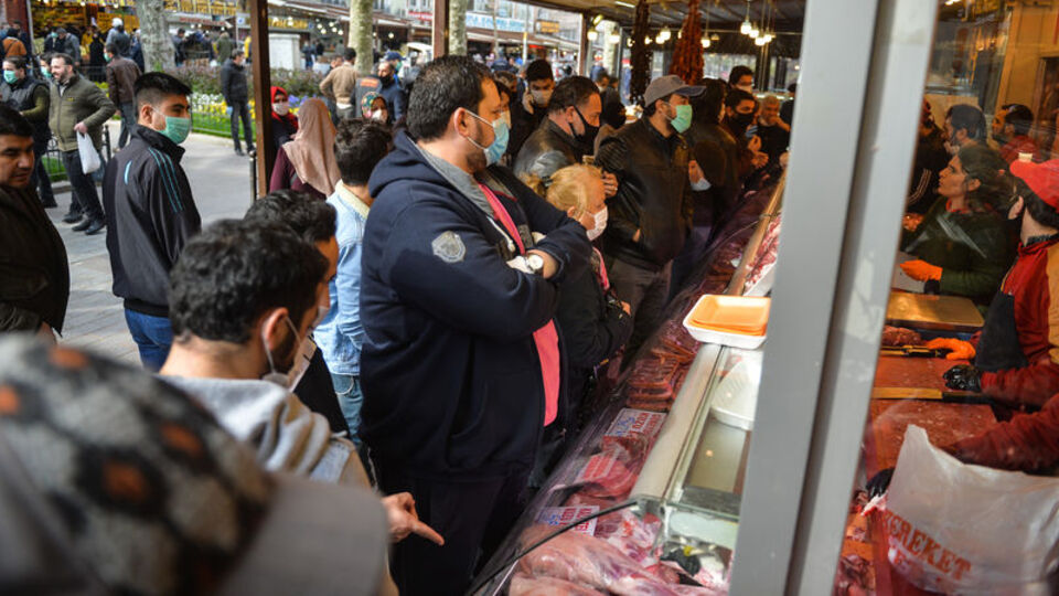 Sosyal mesafeyi hiçe saydılar!