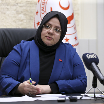 Bakan Selçuk: 800 bini aşkın başvuru aldık