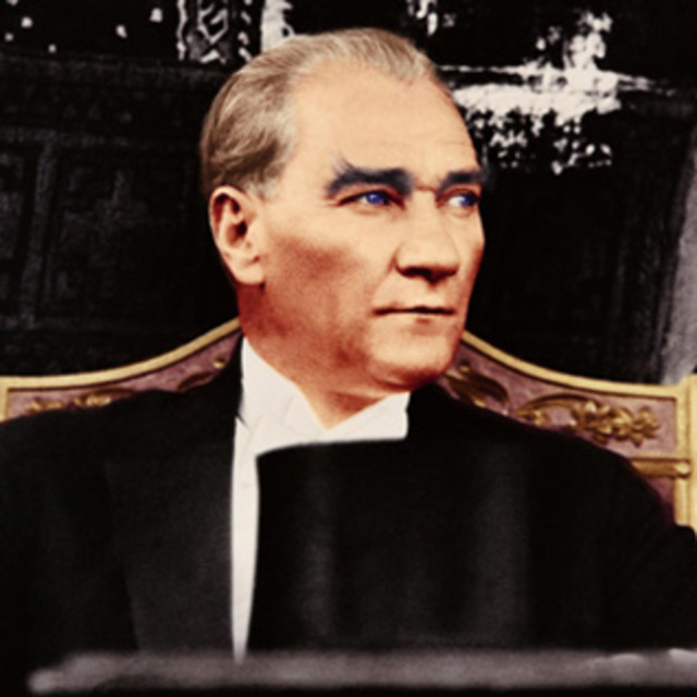 Atatürk'ün arşivlerdeki fotoğrafları