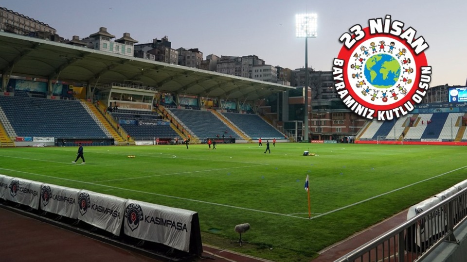 Tüm statlardan İstiklal Marşı!