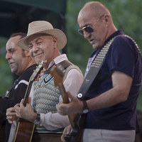 Özkan Uğur kanser tedavisi görüyor