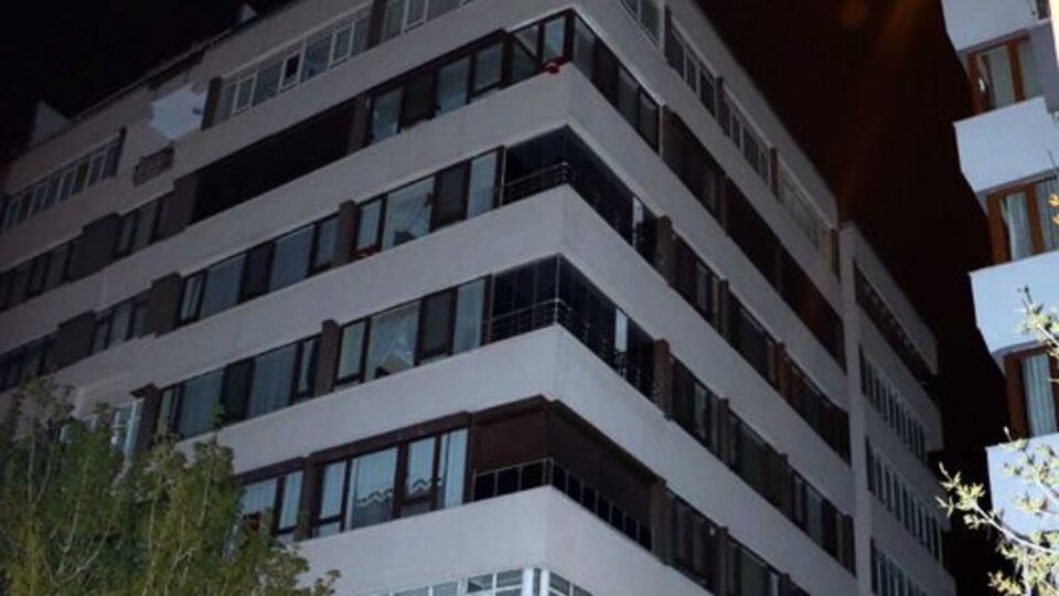 Kayseri'de 7 katlı apartmana karantina