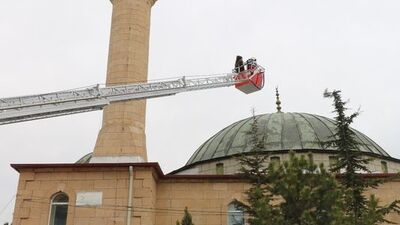 Yuvasız kalan leylek için seferberlik