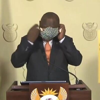Güney Afrika liderinin maskeyle imtihanı!
