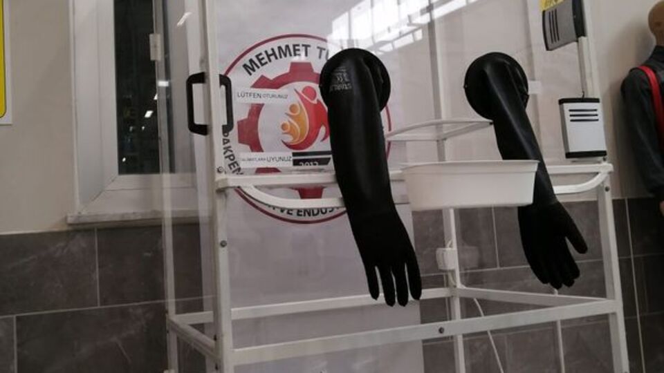 Meslek lisesi öğretmenleri üretti