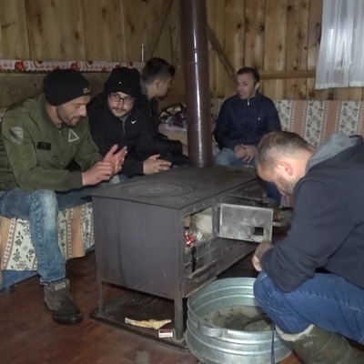 Sıra dışı izolasyon! Korona'dan kaçtılar!