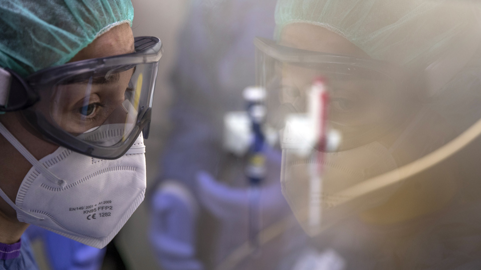 Pandeminin en önemli merkezleri bir arada! Doktorlar tartıştı
