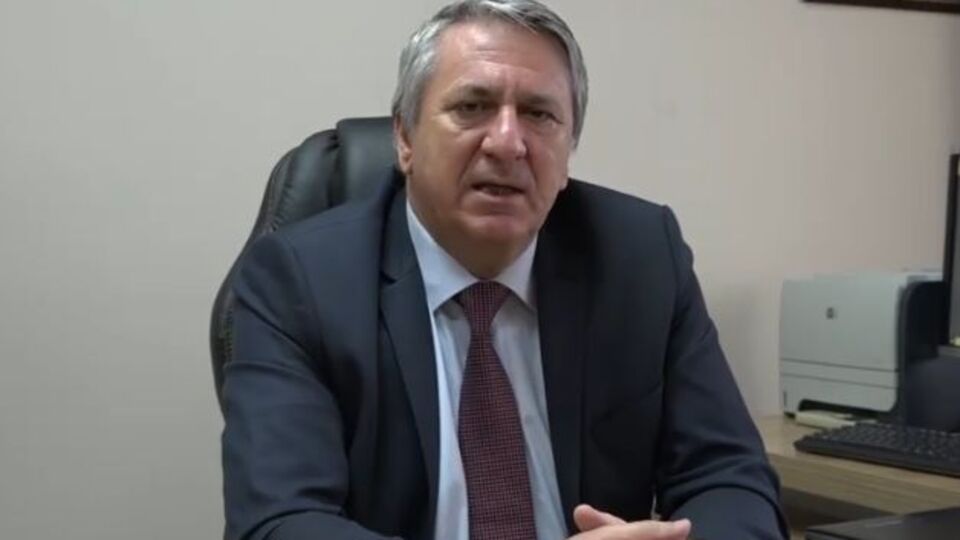 "15 yaşındaki kız, 30'dan fazla kişiye virüs bulaştırdı!"
