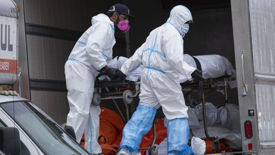 Rusya'da 24 saatte 7 bin vaka! ABD'de can kaybı 64 bine ulaştı!