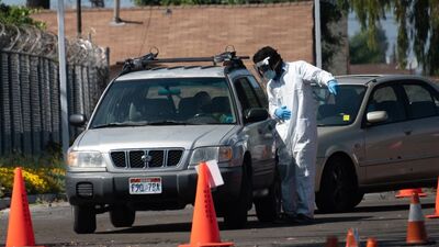 Los Angeles'ta kilometrelerce uzunlukta test kuyruğu!
