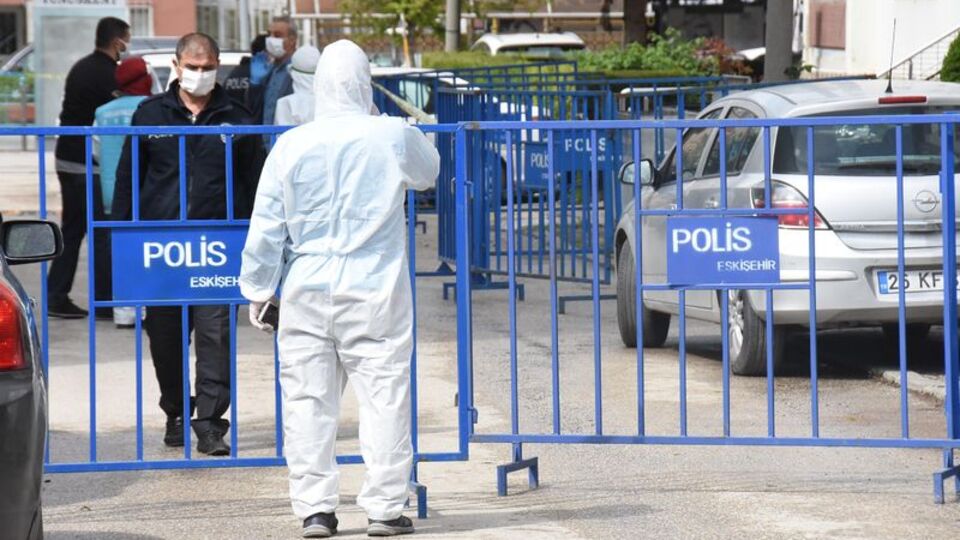 Apartman görevlisi pozitif çıktı, 119 kişi evlerinde karantinaya alındı