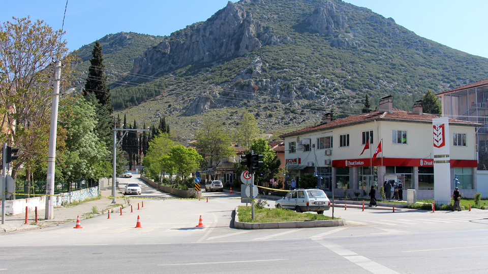 Burdur'da 6 bina karantinaya alındı