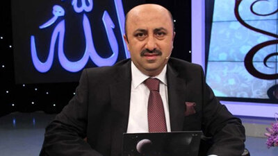 İlahiyatçı Yazar Ömer Döngeloğlu kimdir?