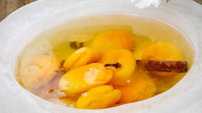 Karanfilli tarçınlı kuru kayısı hoşafı tarifi