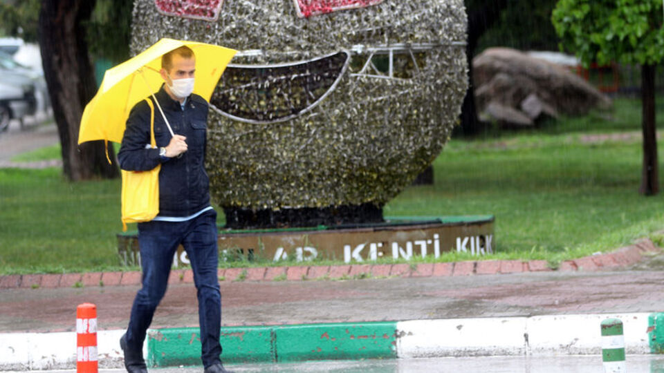 3 bölge için 'kuvvetli sağanak' uyarısı