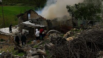 Evin kül oluşunu izlediler