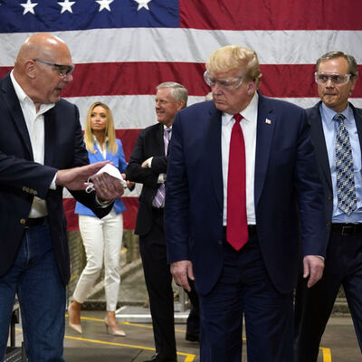 Trump'tan, Kovid-19 önlemlerine karşı ekonomi açıklaması