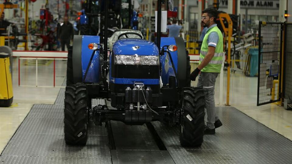Traktör satışları 2'ye katlandı