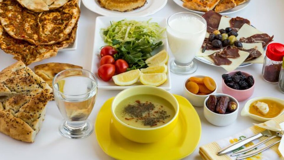 Prof. Oğuz Özyaral önerdi! Ramazan'da bunları tüketin